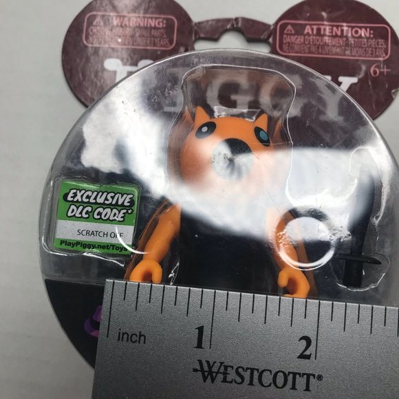 Phat MoJo Foxy Action Figure Piggy Series 1 New Bent Cardboard - Picture 5 of 7
